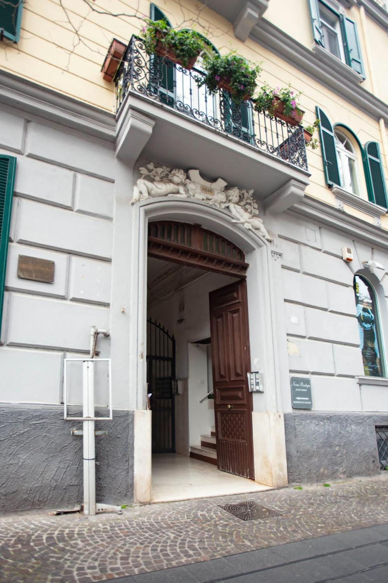 Vomero House Napels Buitenkant foto